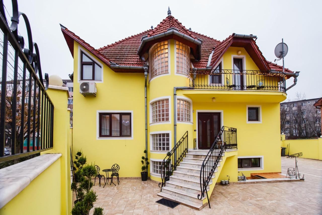 Casa 3 Guesthouse Oradea Exterior foto