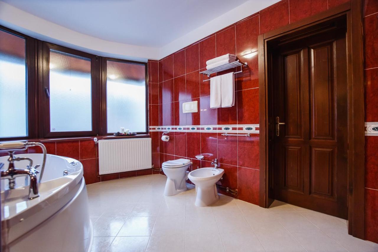 Casa 3 Guesthouse Oradea Exterior foto